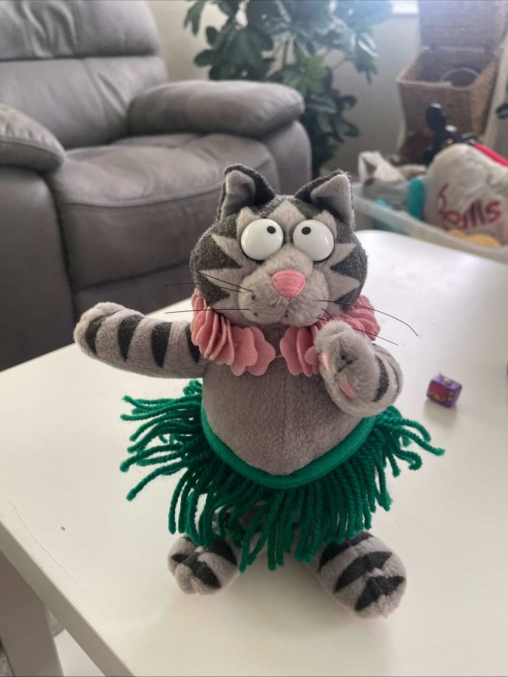 8" Hawaii Kliban Plush Stuffed Cat With Hula Skirt and Lei By Fiesta